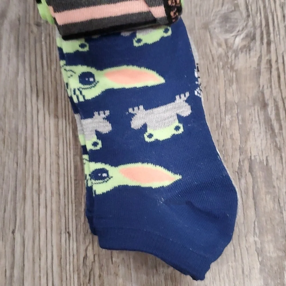 Star Wars The Madalorian Grogu 6 Pack of Short Socks